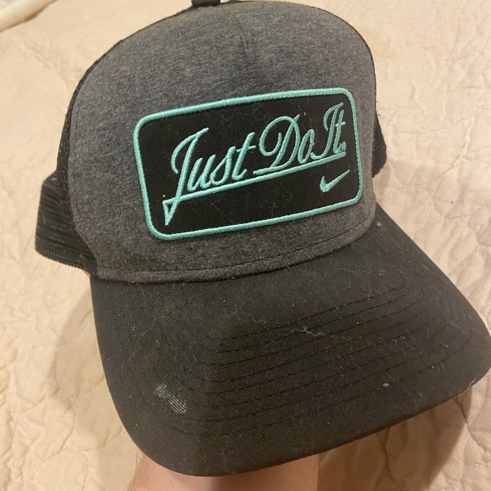 hat